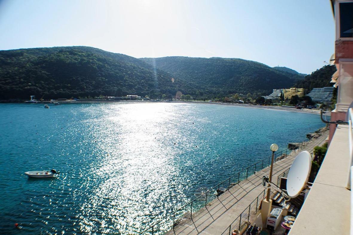 Irene Apartment By The Sea - Privat Parking Rabac Εξωτερικό φωτογραφία